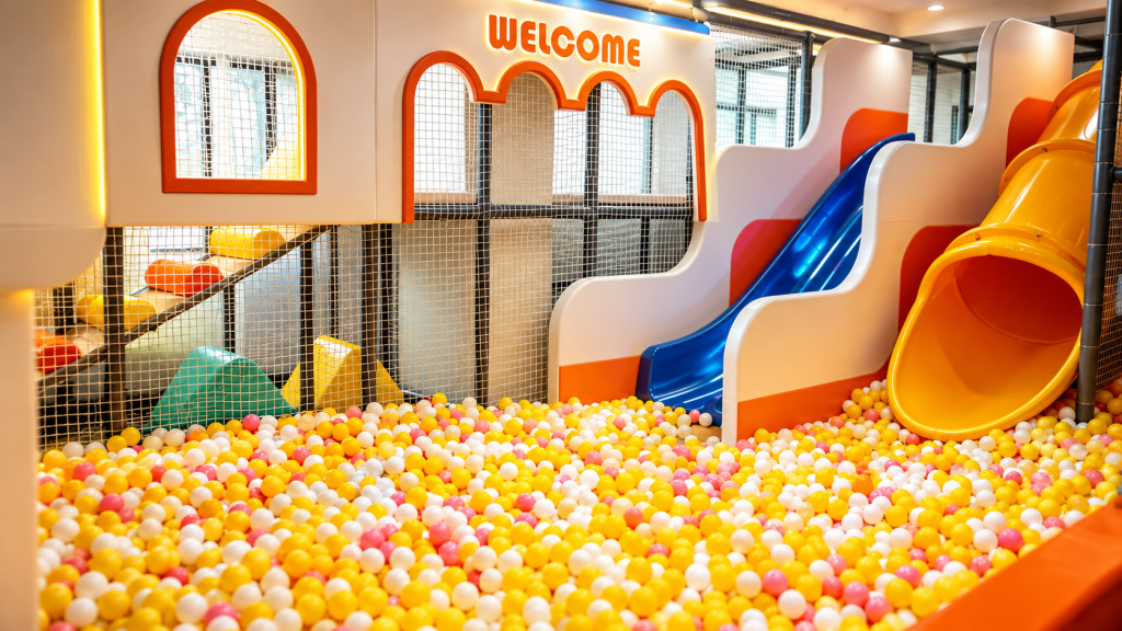 Upgraded soft play area at Topsy Turvy kids playzone Nagpur